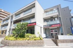 有限会社すみれハウジング 中山寺店の写真