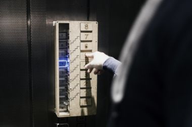 便利の逆をいく不便グッズで世界を救う?