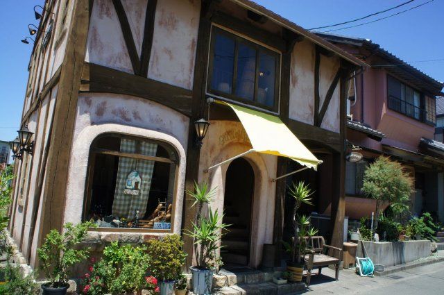 浜松市にこんな場所が!?ジブリの世界!魔女宅「グーチョキパン」も!