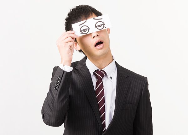 【一人暮らしの男性】一人暮らしの寂しさを紛らわせたいときは何をしますか?