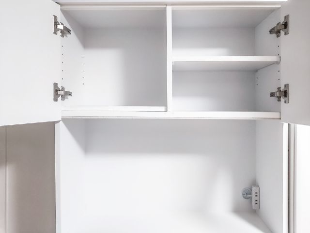 棚の扉をDIYしたい！簡単にできる棚扉のDIY【リメイク方法】オープン棚 