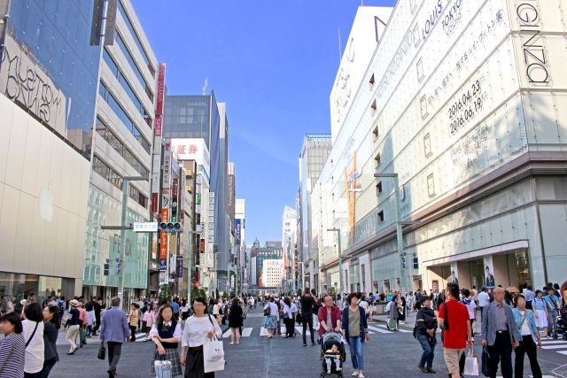 中央区銀座の繁華街