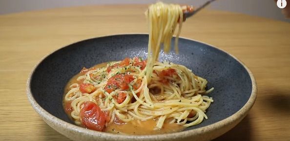 トマトパスタ