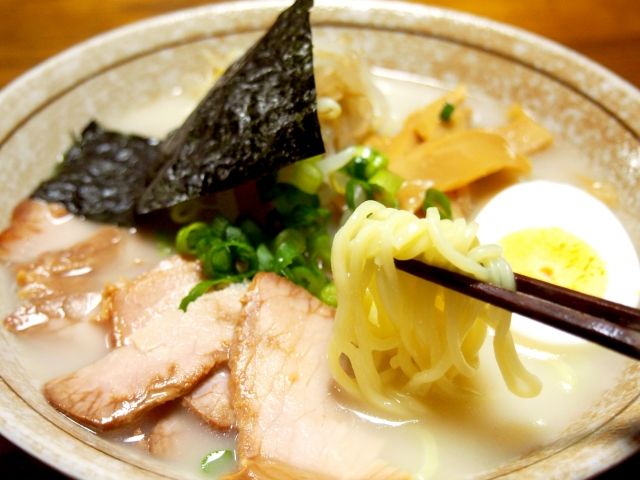 博多・天神エリアで人気のとんこつラーメン