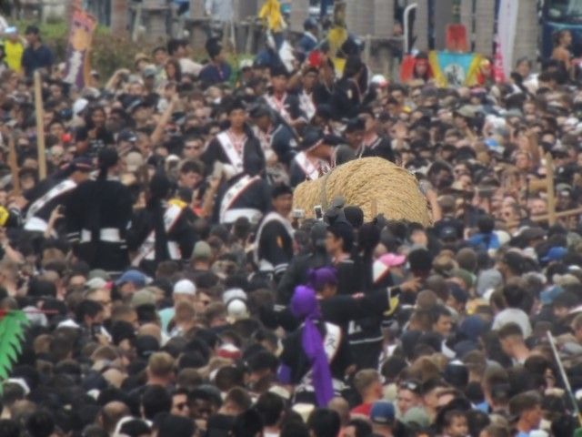 糸満大綱引きの様子