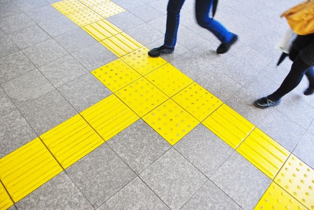 点字ブロック　歩道にある意味