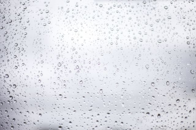 屋根なし　雨の日　大変