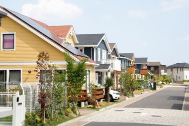 一戸建てが並ぶ住宅街