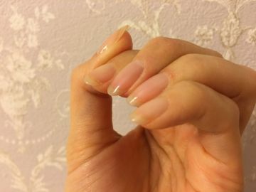 でこぼこの原因は乾燥!?爪トラブルのもとと7つの保湿ケア方法