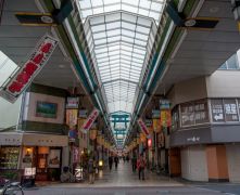 ぜひ行きたい天神橋筋商店街の魅力とおすすめグルメとは？（作業中）