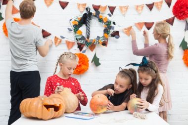 ハロウィンの飾り付けアイディアを場所別にご紹介!ラクに収納できる方法も