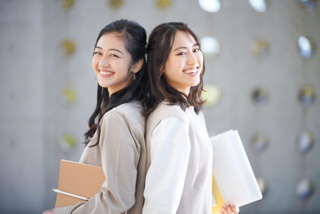 引っ越し祝いでおすすめのプレゼントと相場:友だち(一人暮らし)・会社・ママ友編