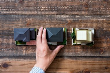 不動産売却を考えたら仲介?買取?それとも賃貸経営?どれがお得?