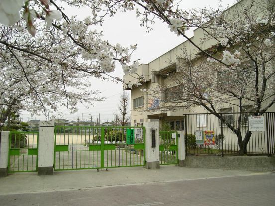 八尾市立山本小学校の画像