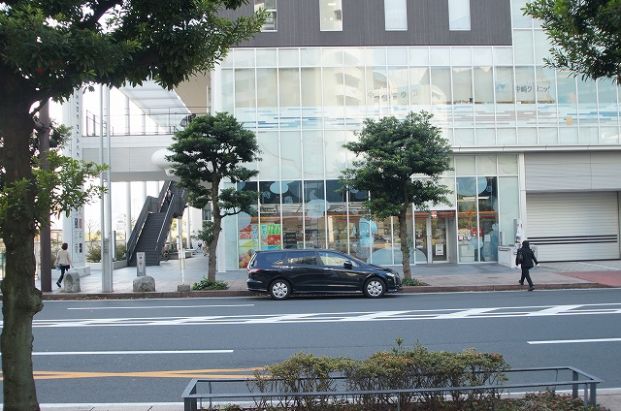 セブンイレブン「横浜ポートサイドプレイス店」の画像