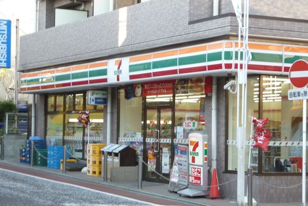 セブンイレブン「横浜南太田駅前店」の画像