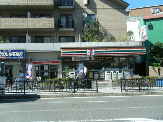 セブンーイレブン　豊中曽根東町店の画像