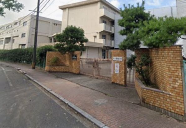 北九州市立あやめが丘小学校の画像