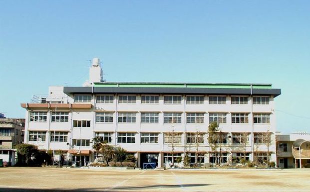 川口市立幸町小学校の画像