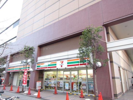 セブンイレブン川口駅東口店の画像