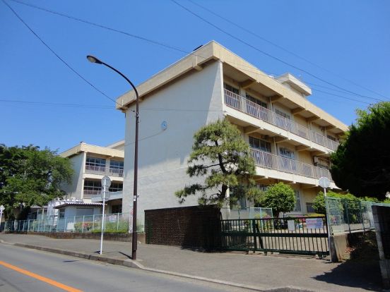 緑台小学校の画像