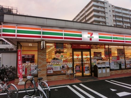 セブンイレブン厚木水引店の画像