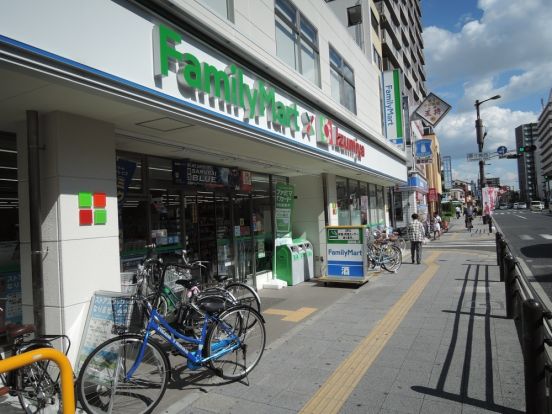 ファミリーマート×イズミヤ・寺田町東店の画像