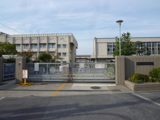 堺市立 深井中学校の画像