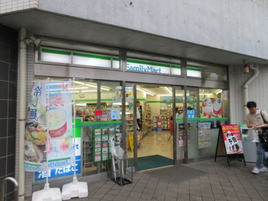 ファミリーマート松戸本町店の画像