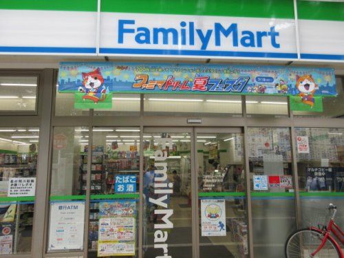 ファミリーマート／北小金駅前店の画像