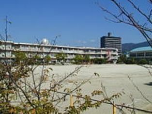 府中町立 府中中央小学校の画像