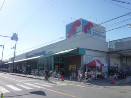 （株）万代 楽音寺店の画像