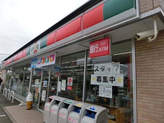 サンクス柏富里店の画像