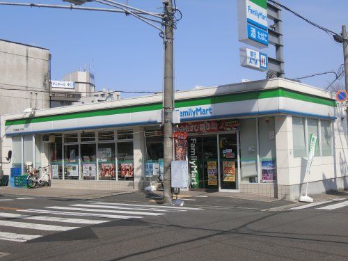 ファミリーマート 竜田通１丁目店の画像