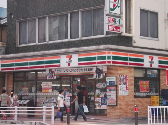 セブンイレブン 横浜桜木町駅前店の画像