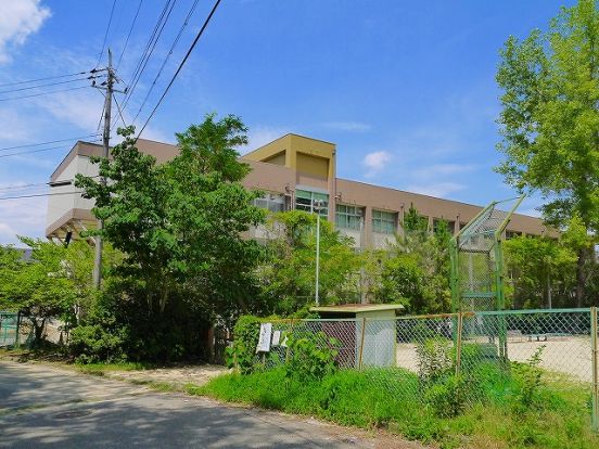 奈良市立富雄第三小学校の画像