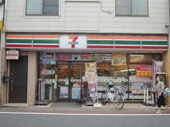 セブンイレブン「六郷土手駅前店」の画像