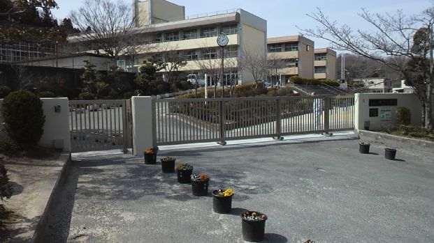 生駒市立俵口小学校の画像