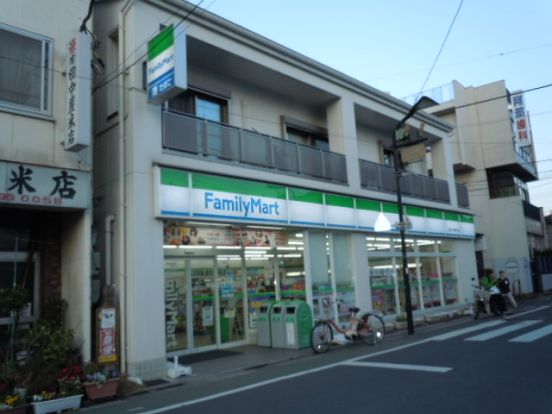 ファミリーマート　石神井町３丁目店の画像
