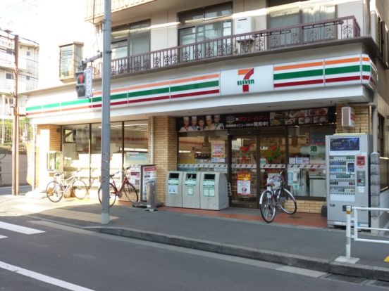 セブンイレブン渋谷本町店の画像