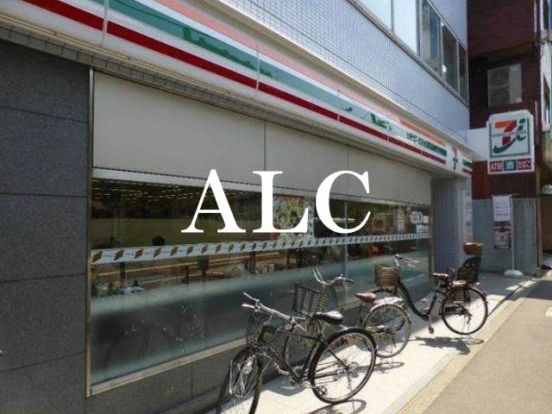 セブンイレブン新宿余丁町店の画像