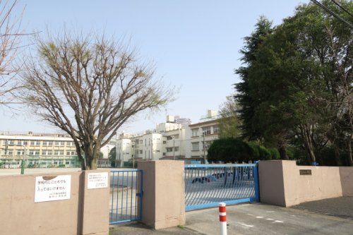 川口市立飯仲小学校の画像