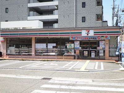 セブンーイレブン大阪本庄西２丁目店の画像