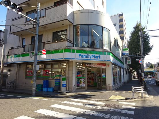 ファミリーマート 南台中野通り店の画像