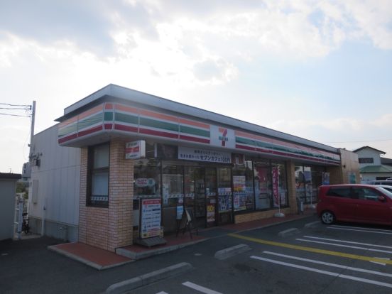 セブンイレブン　潤和店の画像