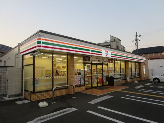 セブンイレブン　有瀬店の画像