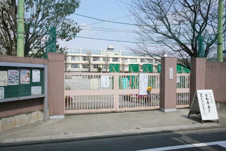 世田谷区立経堂小学校の画像
