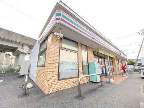 セブンイレブン　千葉小金沢坂下店の画像