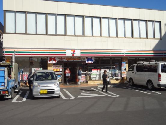 セブンイレブン千葉公園駅前店の画像