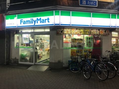 ファミリーマート　赤羽駅東口店の画像